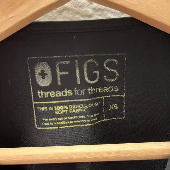 FIGS Casma Scrub Top Women’s XS Black V-Neck Medical Nurse Healthcare Uniform - Picture 3 of 7